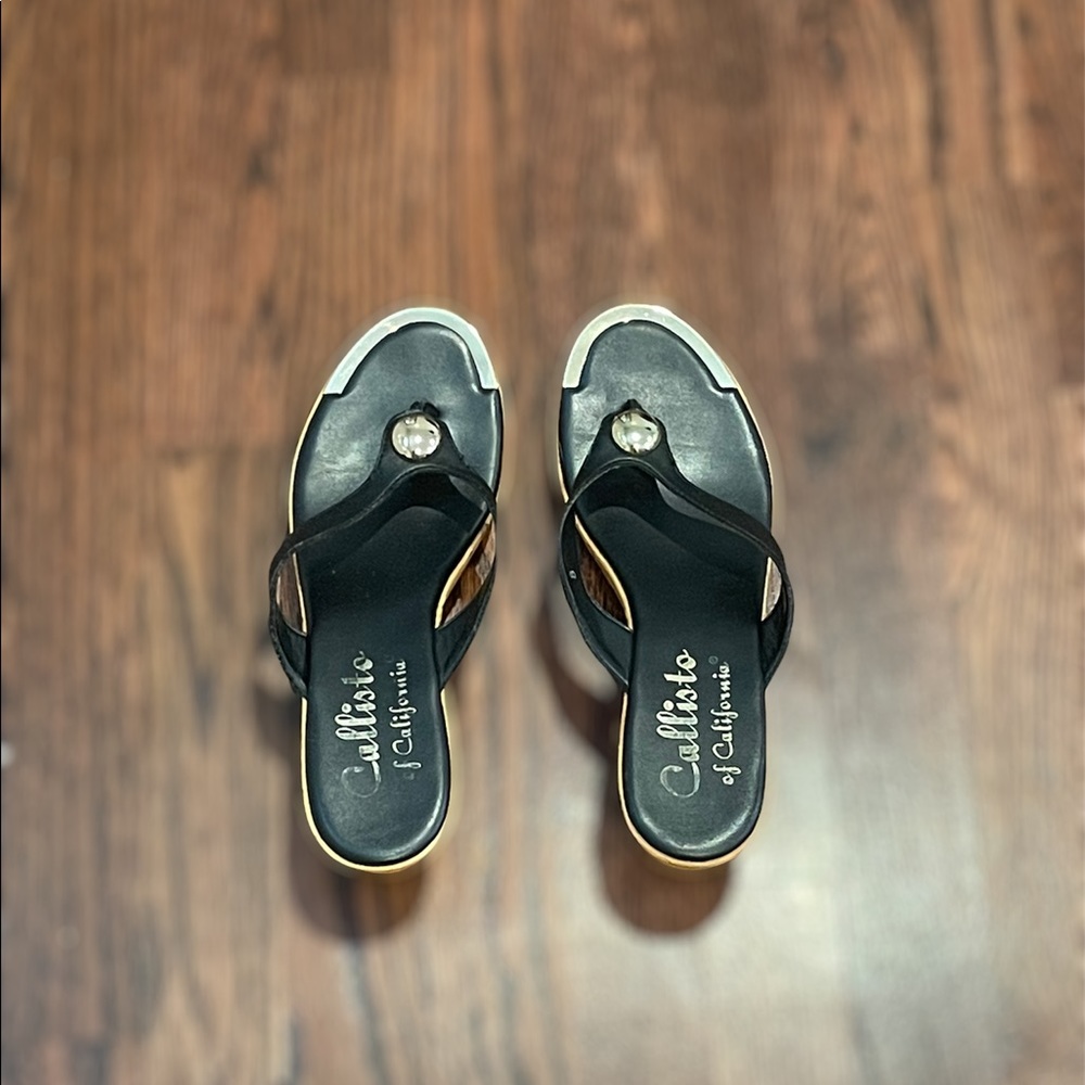 Callisto of Cali Wedge Sandals